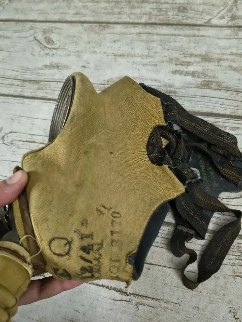 1941 GAS MASK MK-II (WORLD WAR II, WWII, WW2) December 24 1941 Christmas Eve